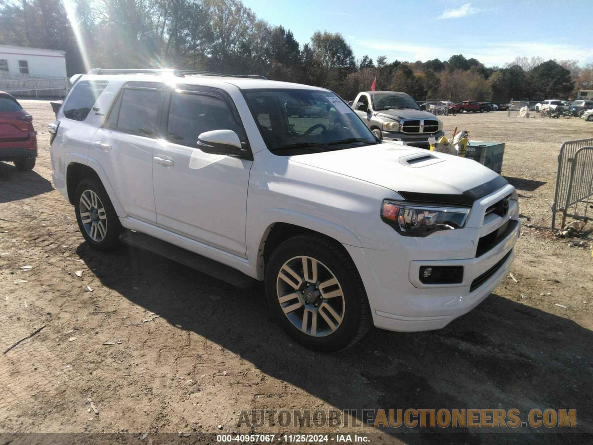 JTEAU5JR7R5310421 TOYOTA 4RUNNER 2024