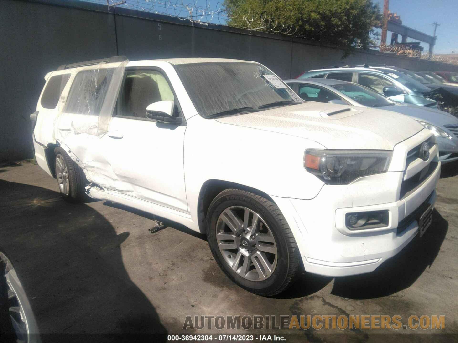 JTEAU5JR9N5258672 TOYOTA 4RUNNER 2022