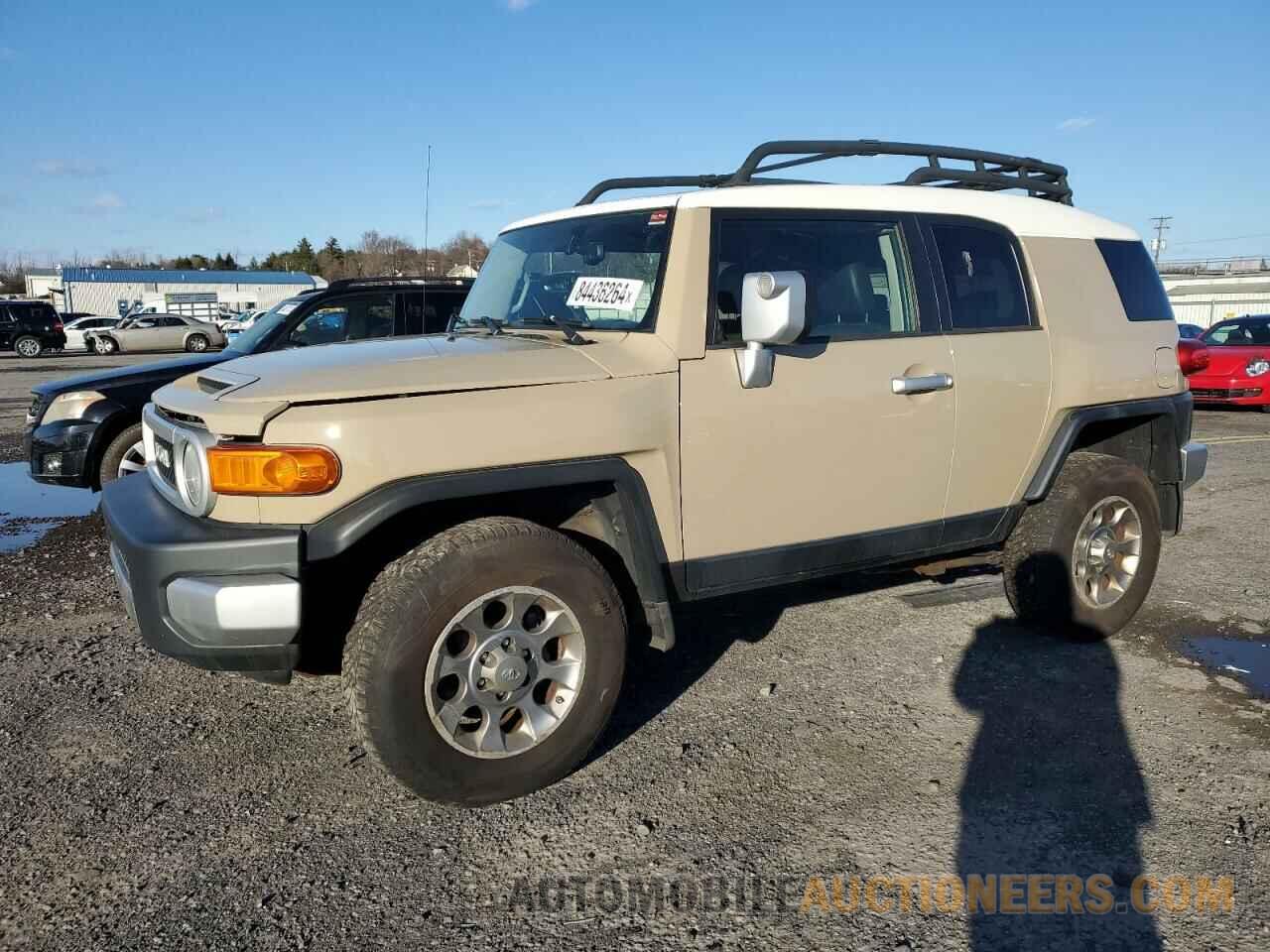 JTEBU4BF1BK101976 TOYOTA FJ CRUISER 2011