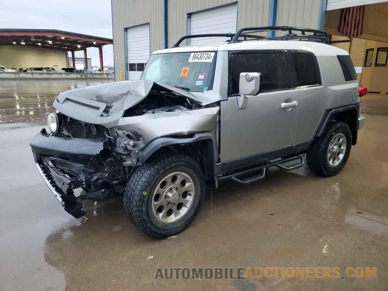 JTEBU4BF1CK118682 TOYOTA FJ CRUISER 2012