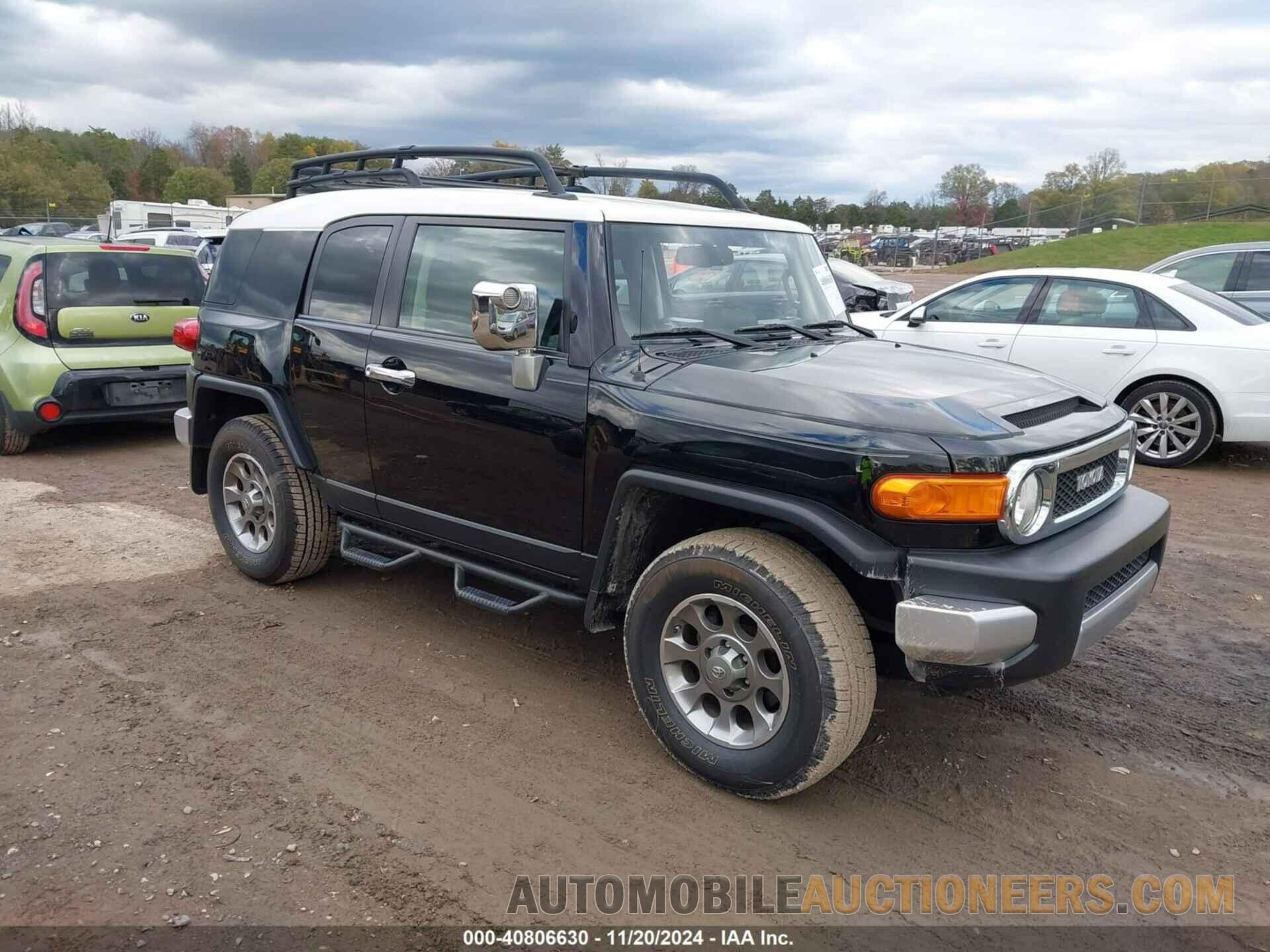 JTEBU4BF1CK119606 TOYOTA FJ CRUISER 2012