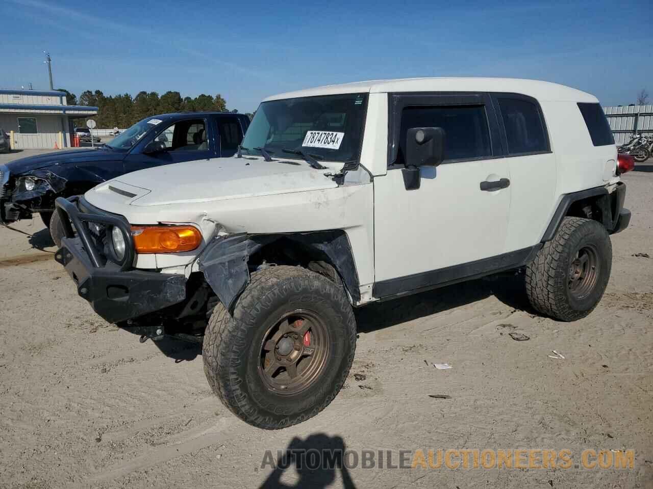 JTEBU4BF1CK143761 TOYOTA FJ CRUISER 2012