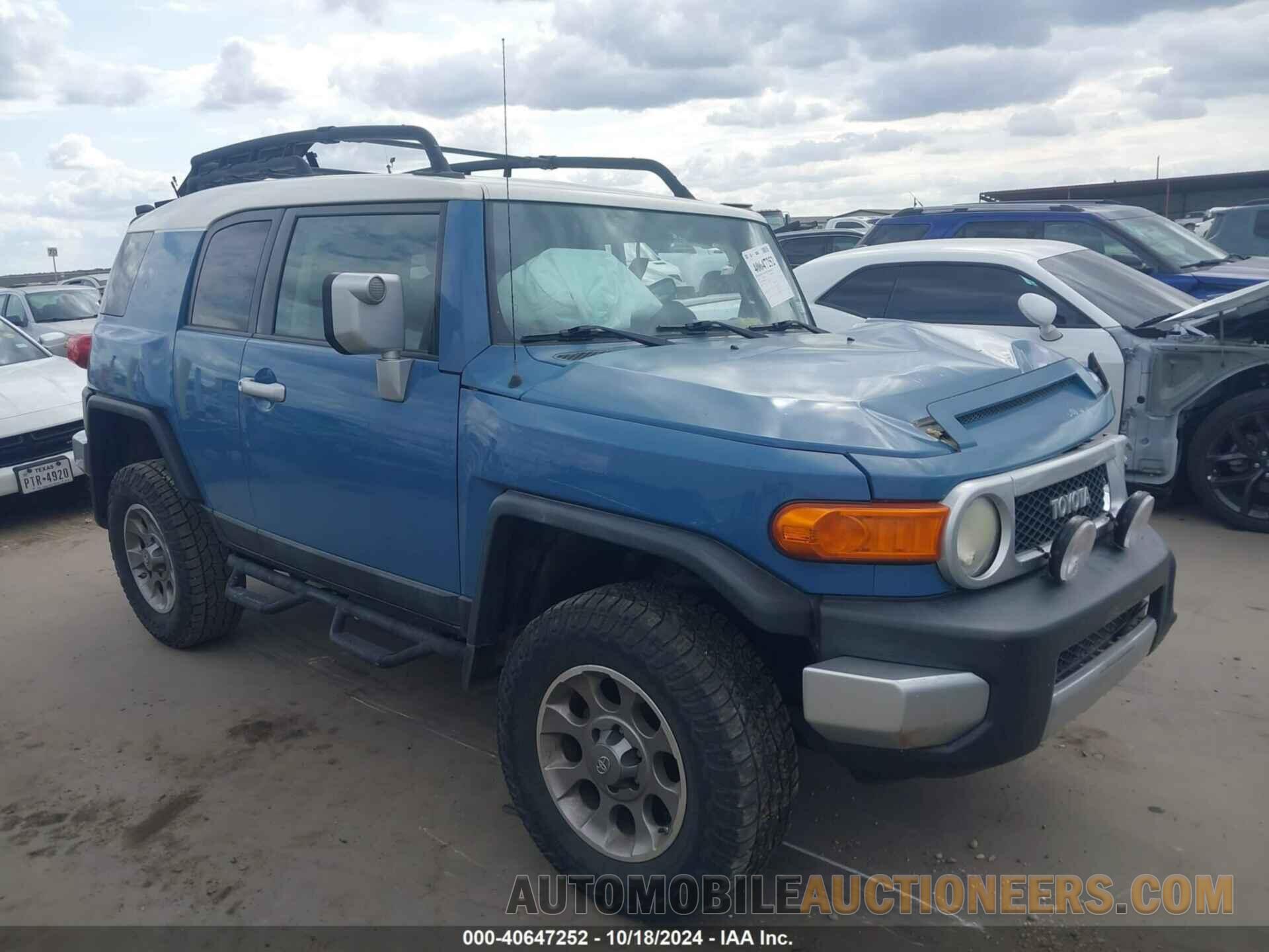 JTEBU4BF3CK119610 TOYOTA FJ CRUISER 2012