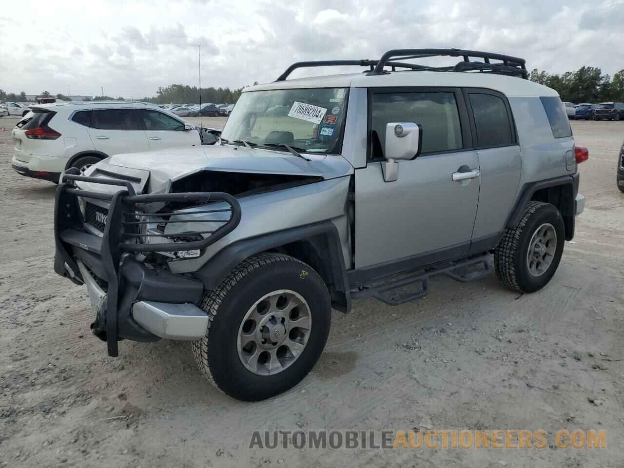 JTEBU4BF4CK147142 TOYOTA FJ CRUISER 2012