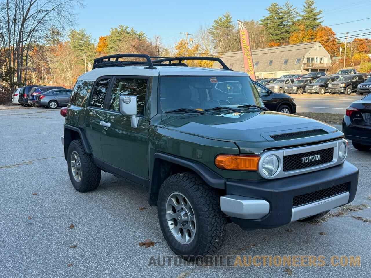 JTEBU4BF8DK161319 TOYOTA FJ CRUISER 2013