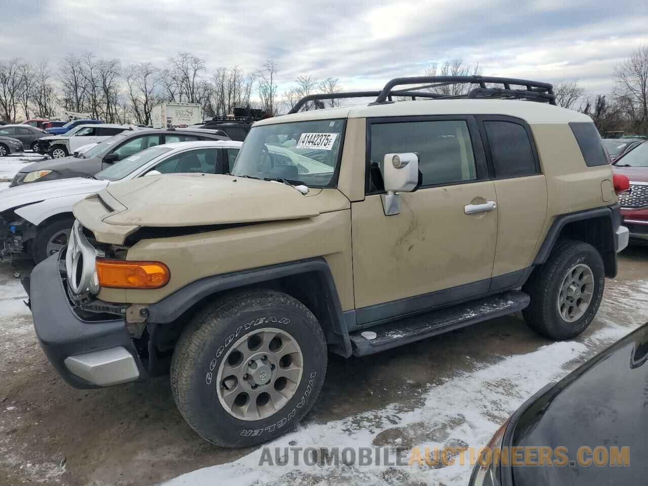 JTEBU4BF8DK166598 TOYOTA FJ CRUISER 2013