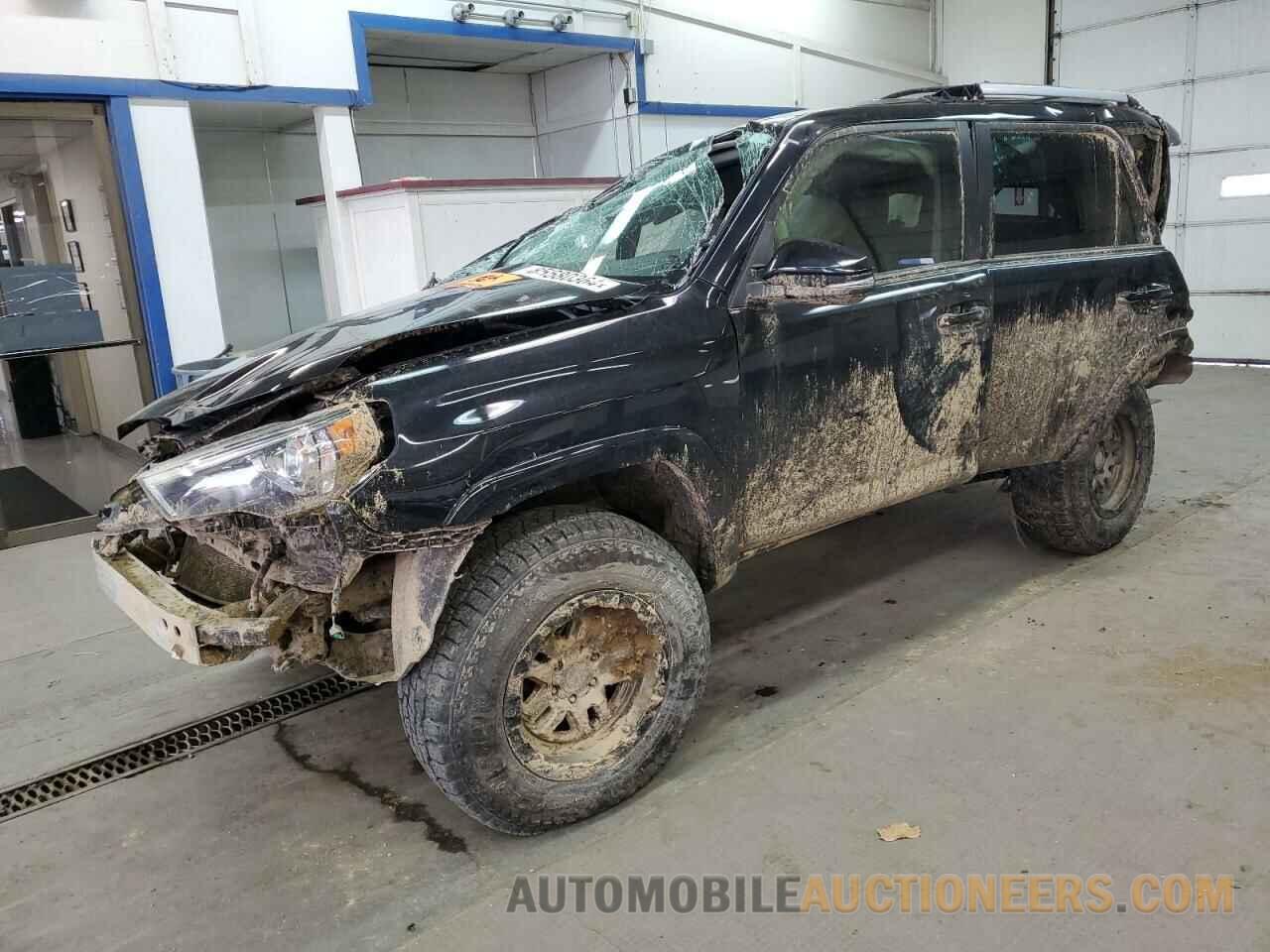 JTEBU5JR0J5560138 TOYOTA 4RUNNER 2018