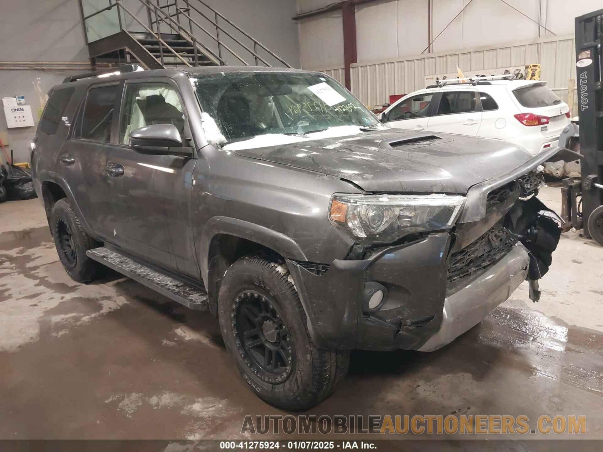 JTEBU5JR0K5696903 TOYOTA 4RUNNER 2019