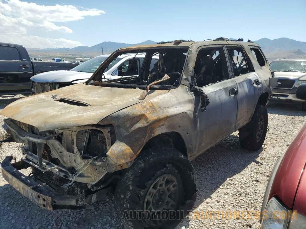 JTEBU5JR1J5538214 TOYOTA 4RUNNER 2018