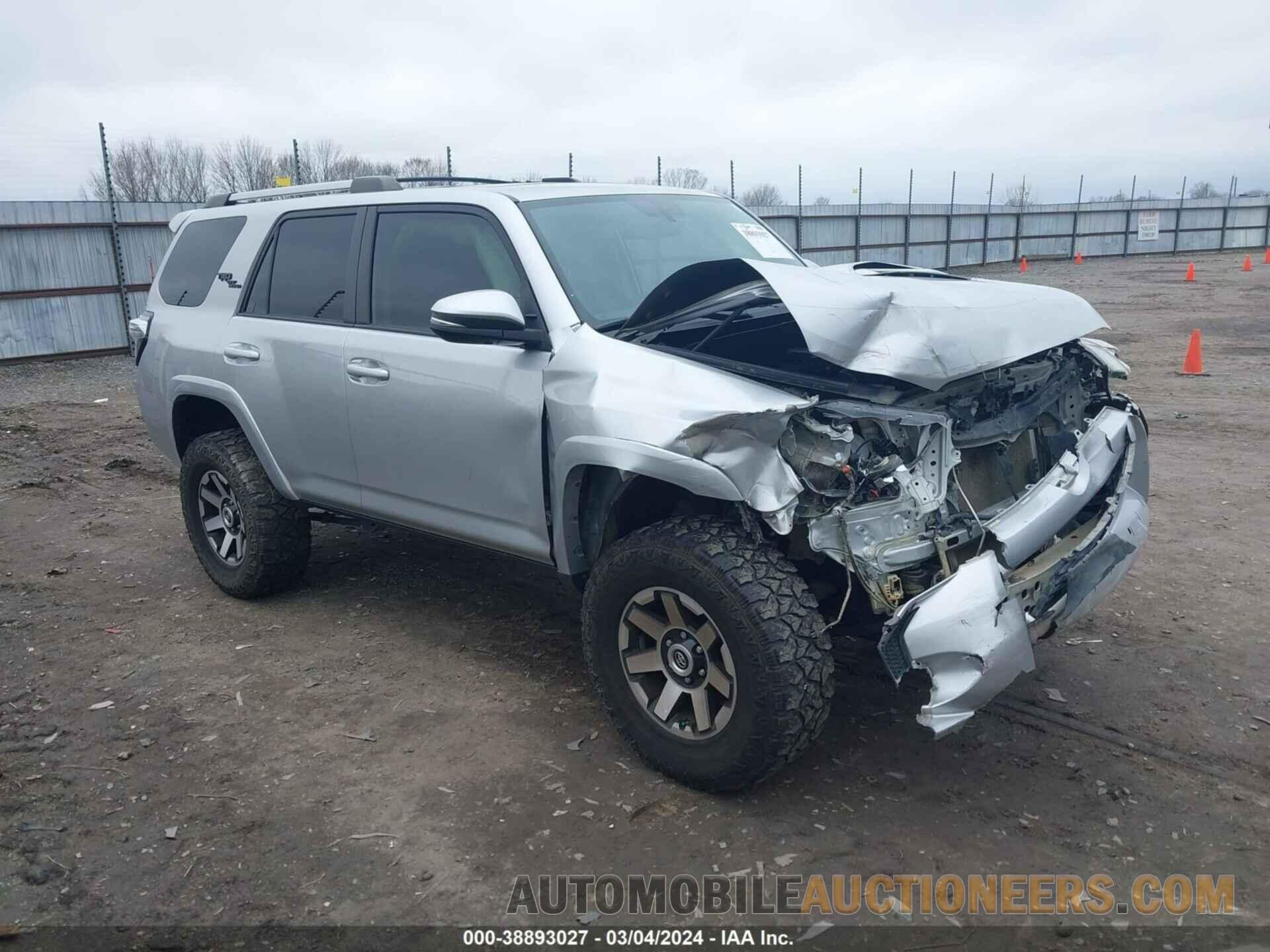 JTEBU5JR1J5573822 TOYOTA 4RUNNER 2018