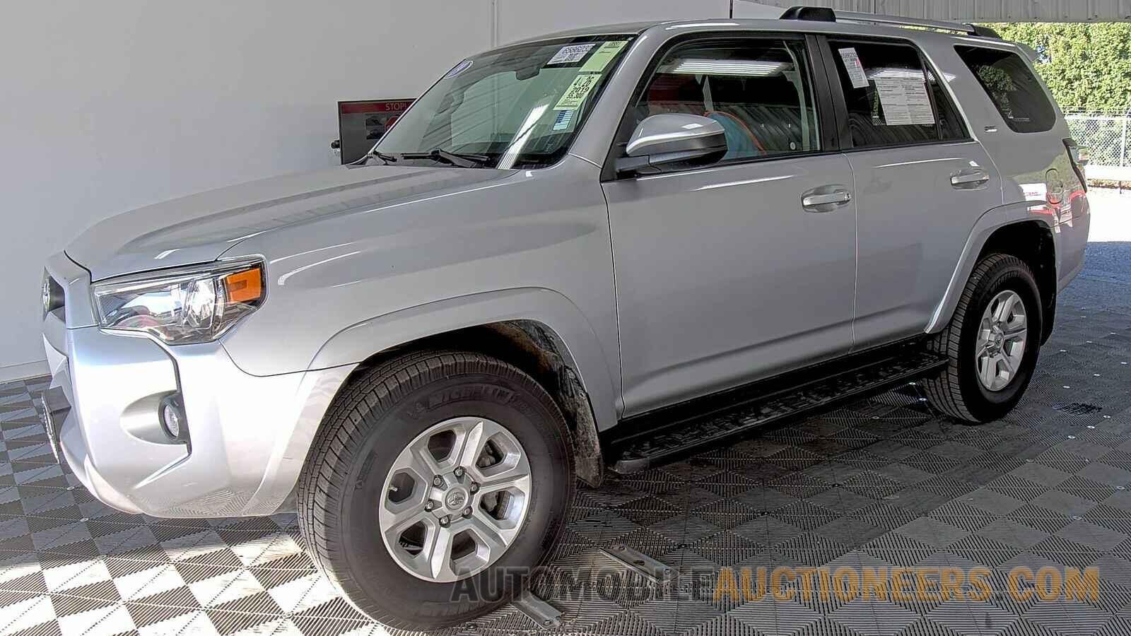 JTEBU5JR1K5656815 Toyota 4Runner SR5 2019