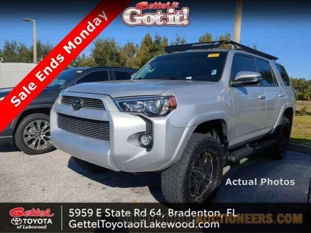 JTEBU5JR1K5678197 Toyota 4Runner SR5 2019