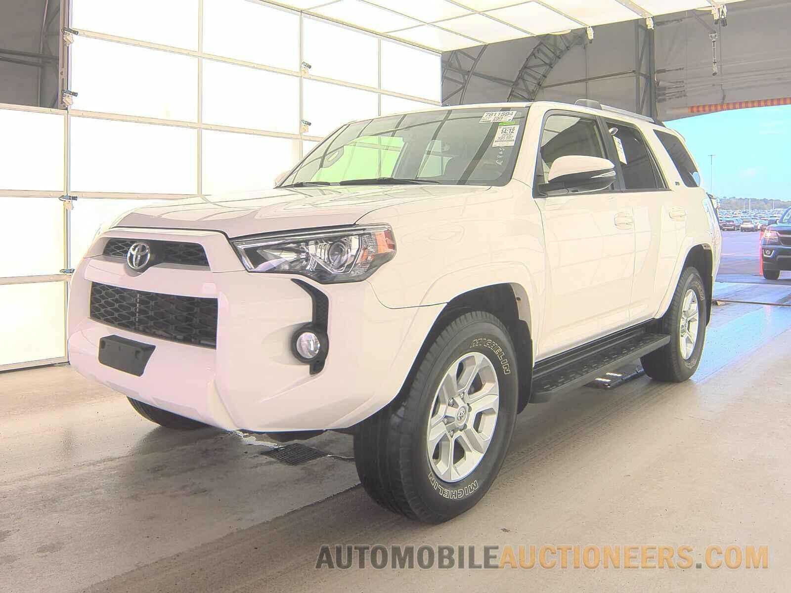 JTEBU5JR1K5689961 Toyota 4Runner SR5 2019