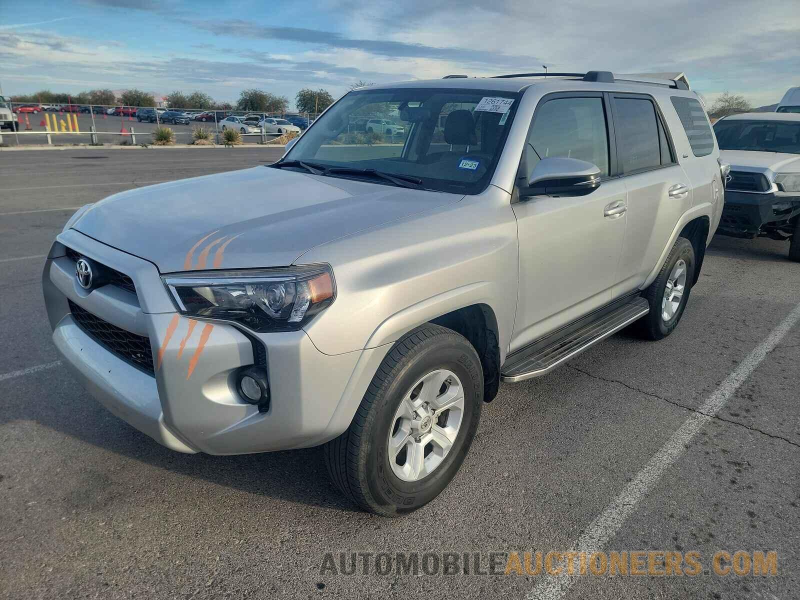 JTEBU5JR2K5631373 Toyota 4Runner SR5 2019