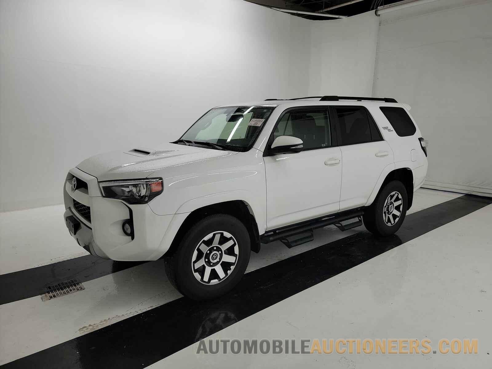 JTEBU5JR2K5731053 Toyota 4Runner 2019