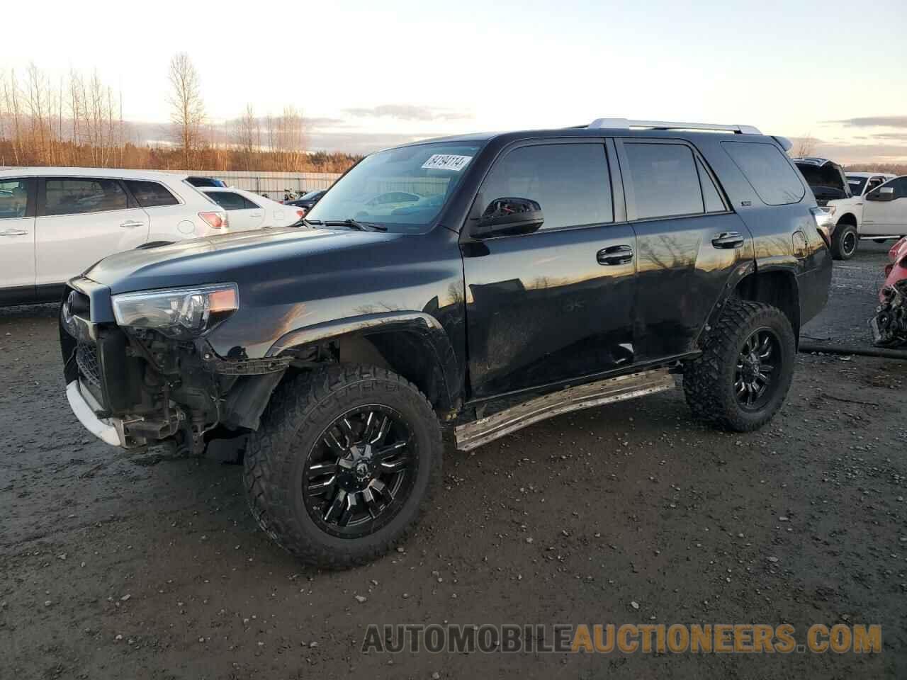 JTEBU5JR3J5565558 TOYOTA 4RUNNER 2018