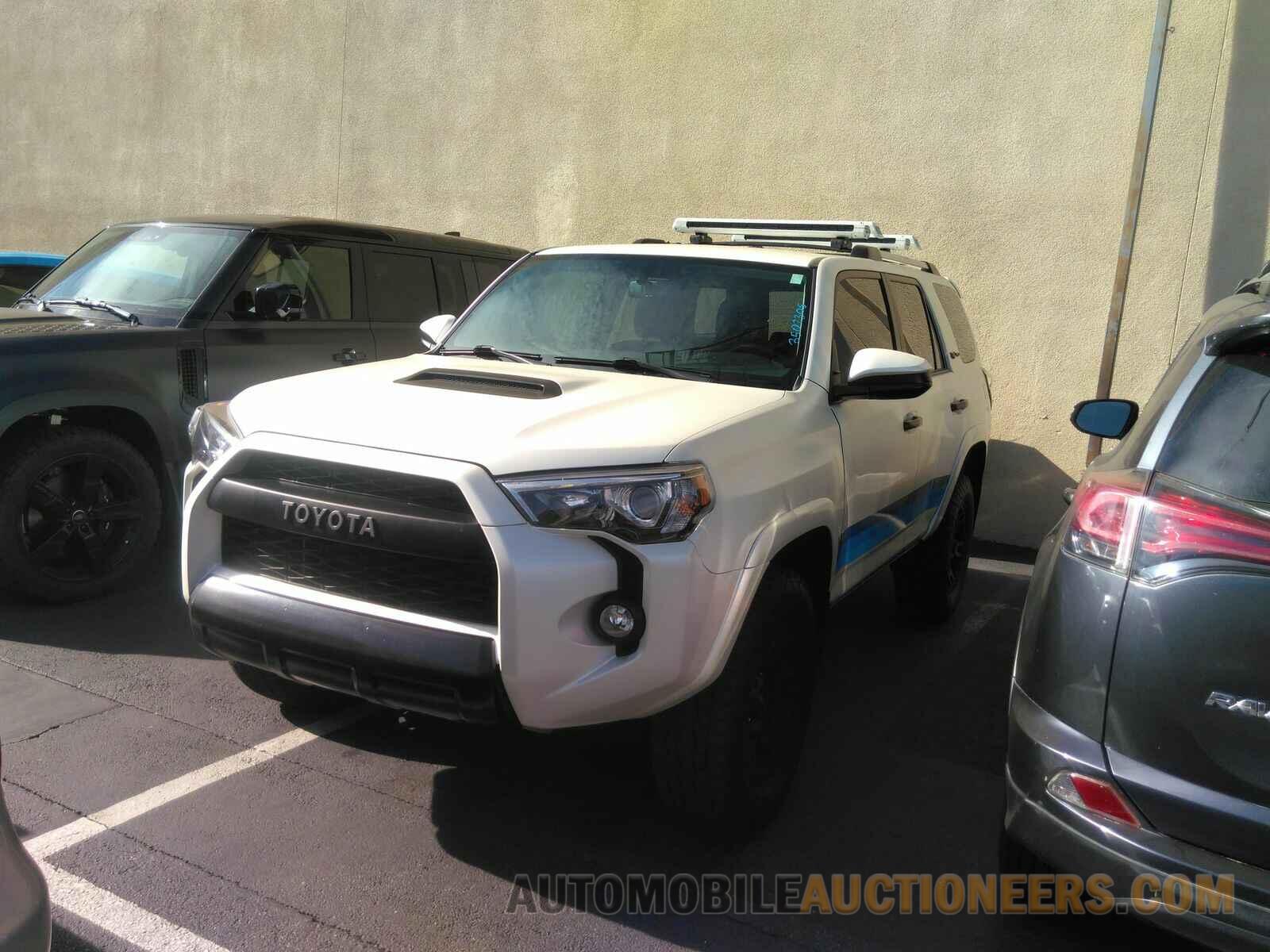 JTEBU5JR3J5604679 Toyota 4Runner 2018