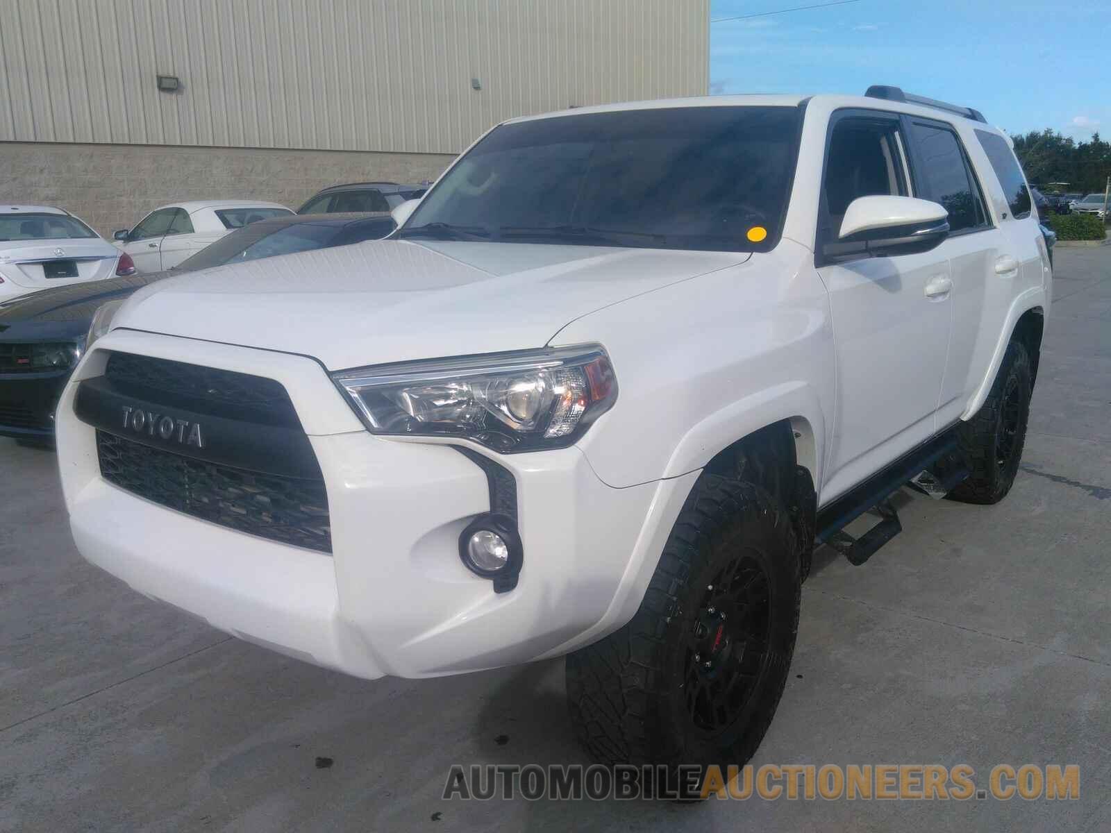 JTEBU5JR3K5734608 Toyota 4Runner SR5 2019