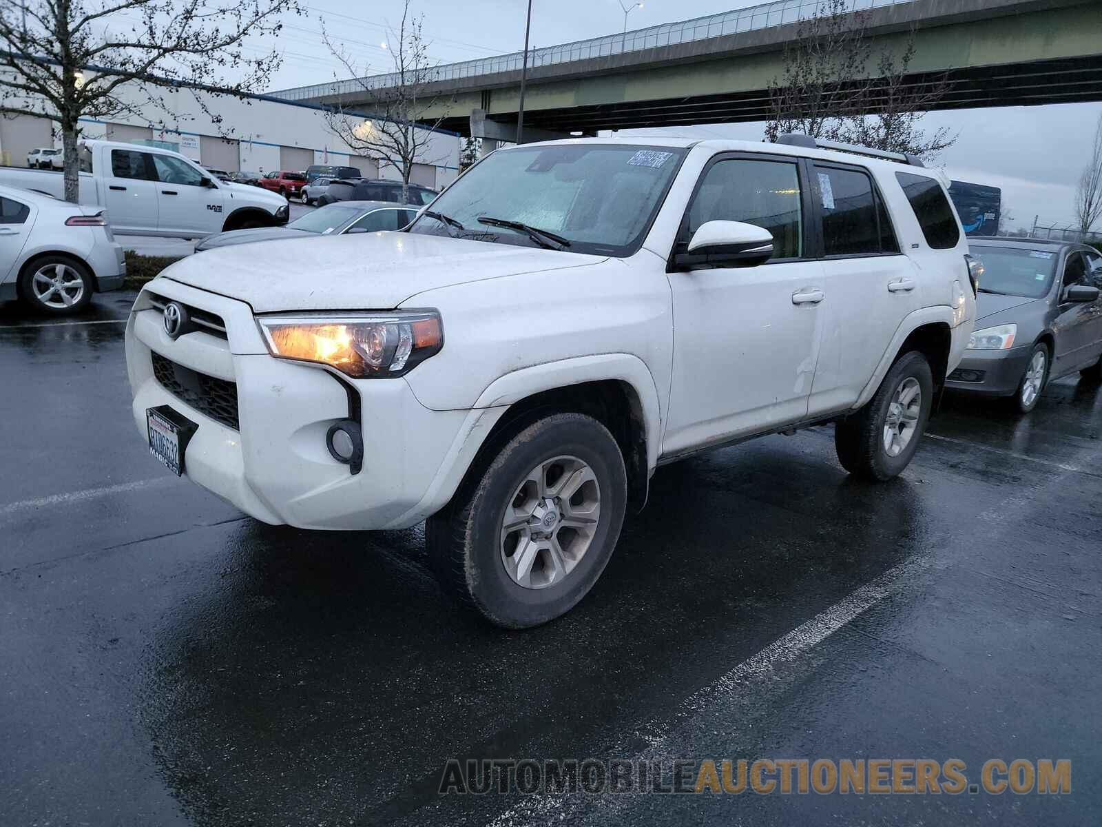 JTEBU5JR3L5785768 Toyota 4Runner SR5 2020