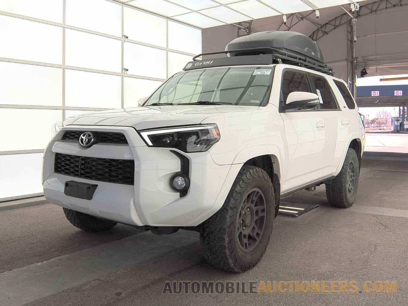 JTEBU5JR4J5537607 Toyota 4Runner SR5 2018