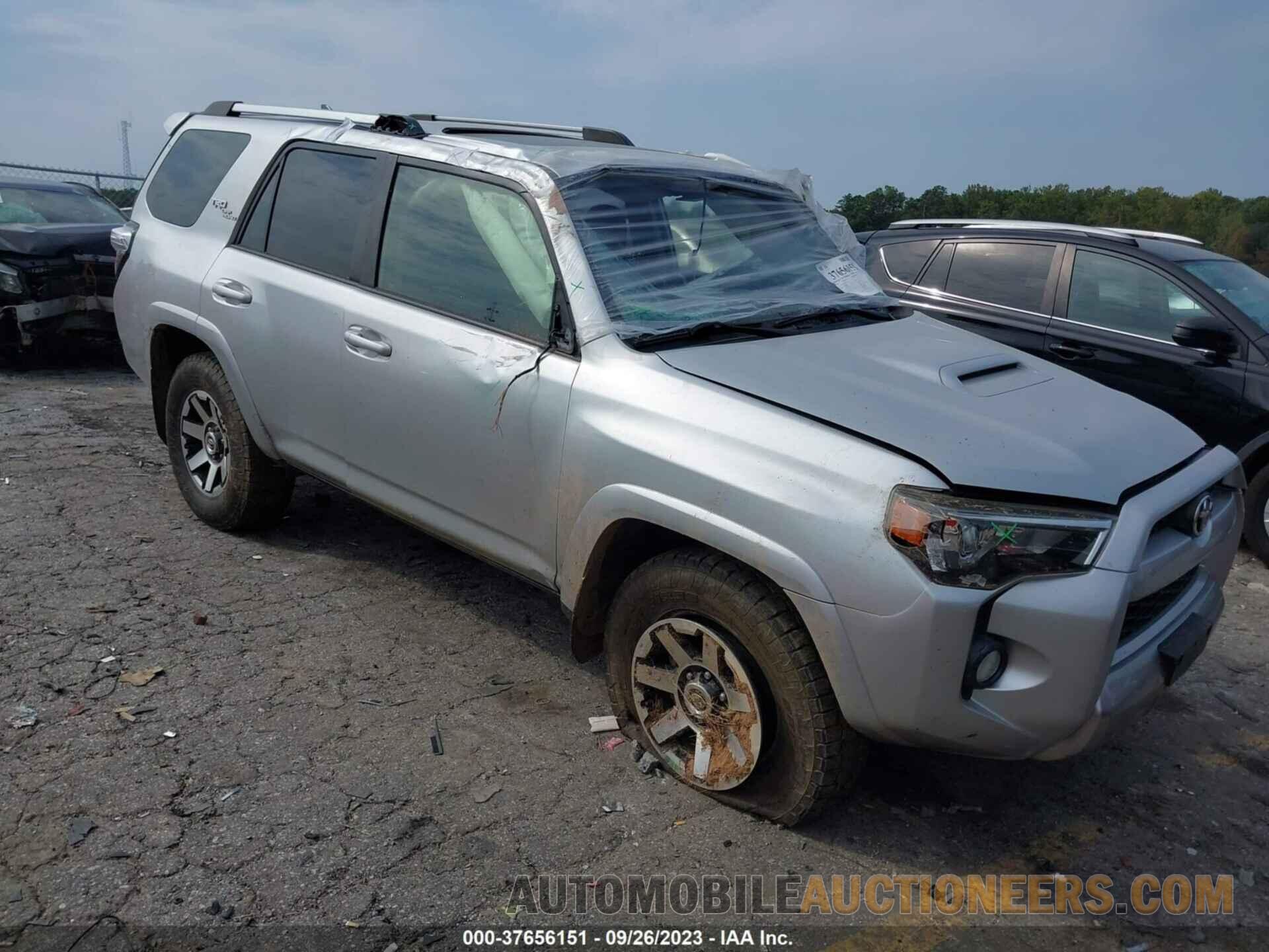 JTEBU5JR5J5585942 TOYOTA 4RUNNER 2018