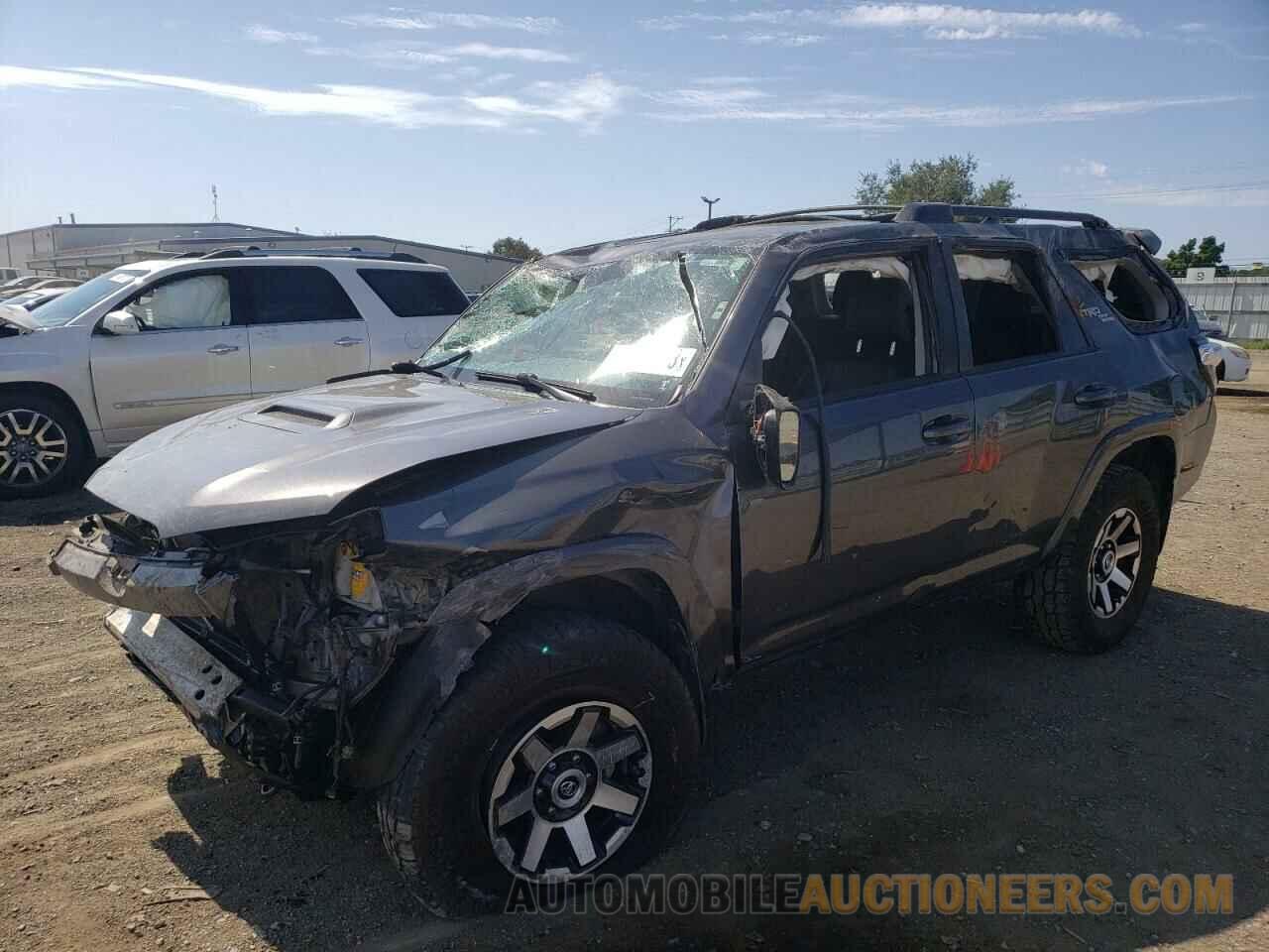 JTEBU5JR5K5610680 TOYOTA 4RUNNER 2019