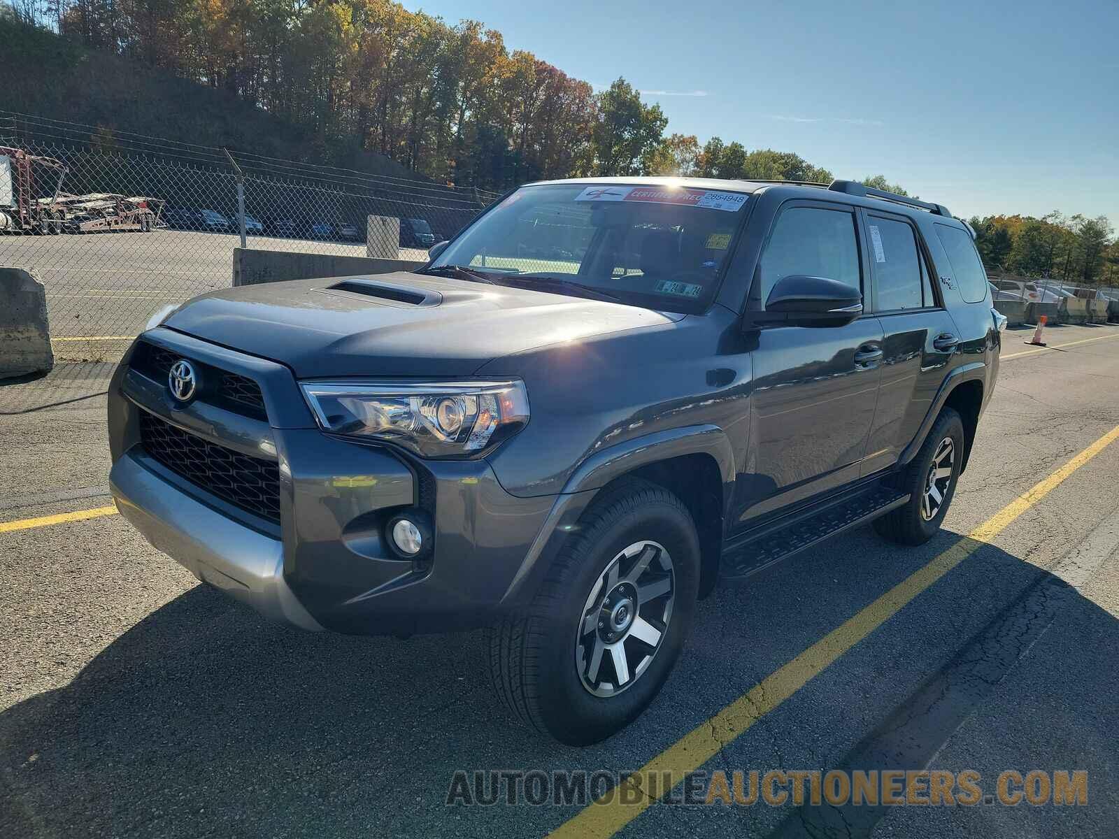 JTEBU5JR5K5612526 Toyota 4Runner 2019