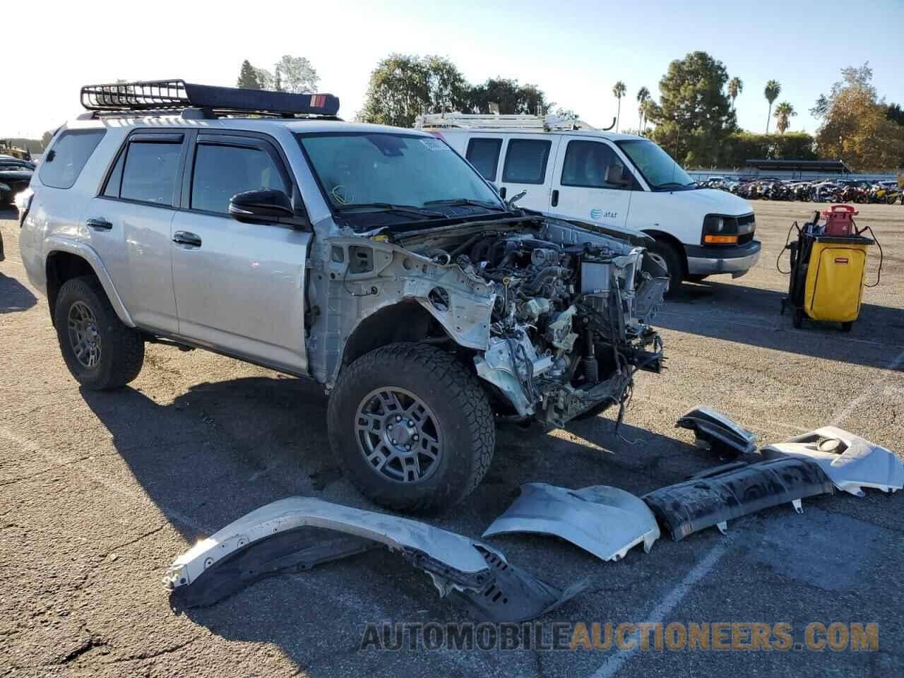 JTEBU5JR6L5831075 TOYOTA 4RUNNER 2020