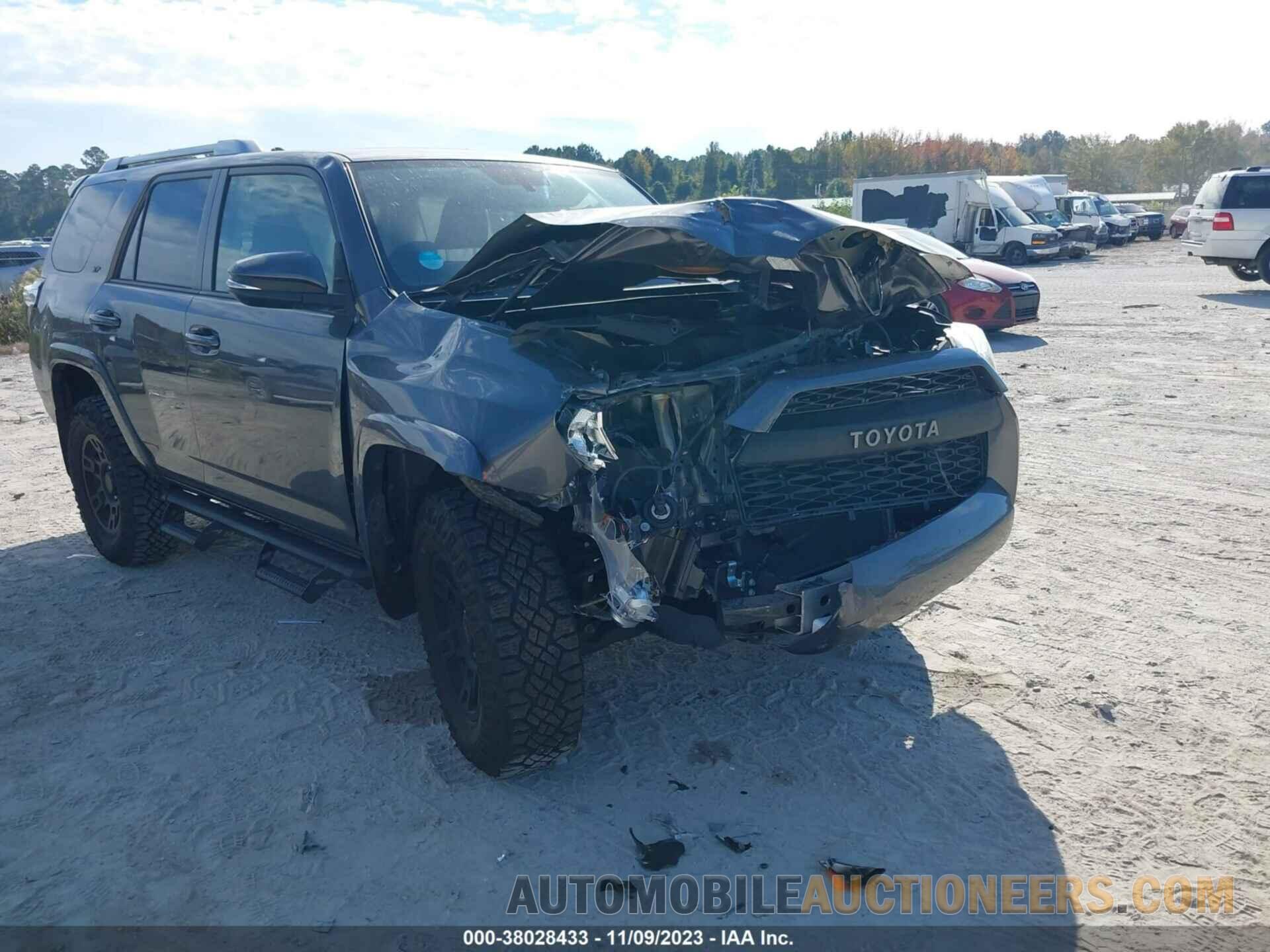 JTEBU5JR7J5524740 TOYOTA 4RUNNER 2018