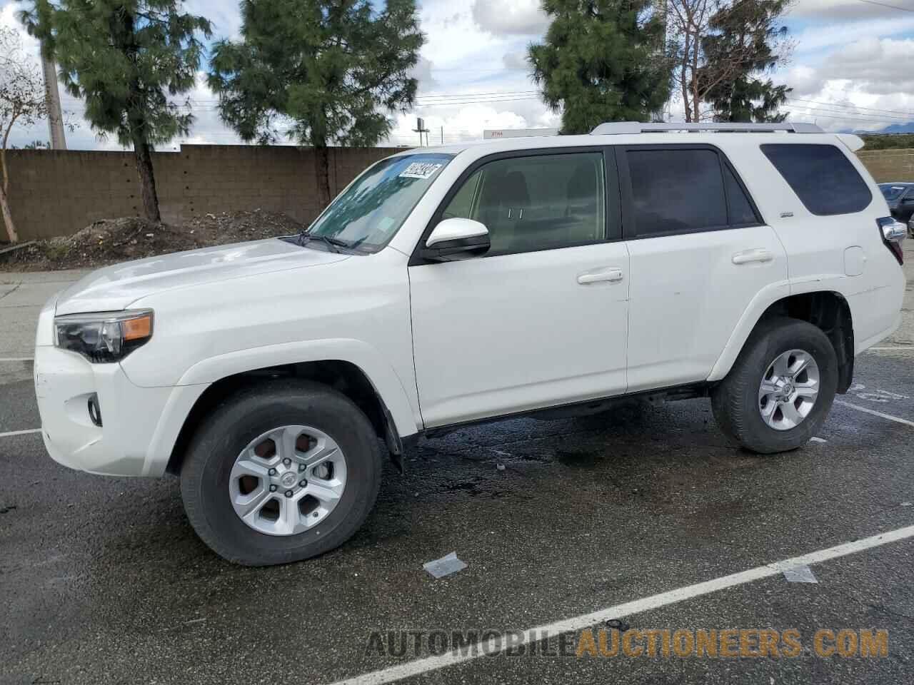 JTEBU5JR7J5581343 TOYOTA 4RUNNER 2018