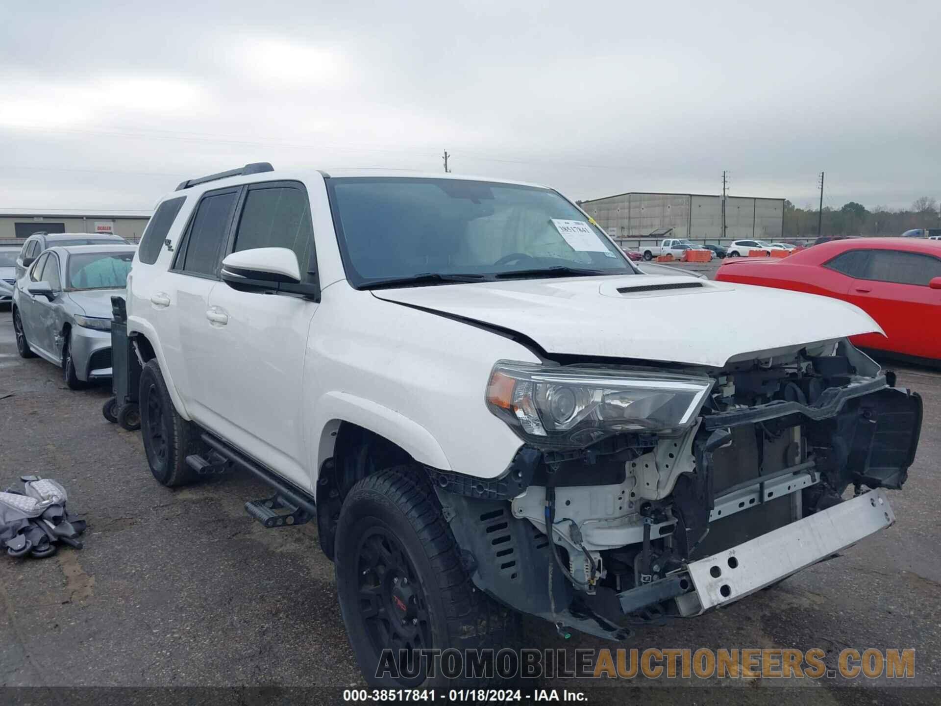 JTEBU5JR7K5686823 TOYOTA 4RUNNER 2019