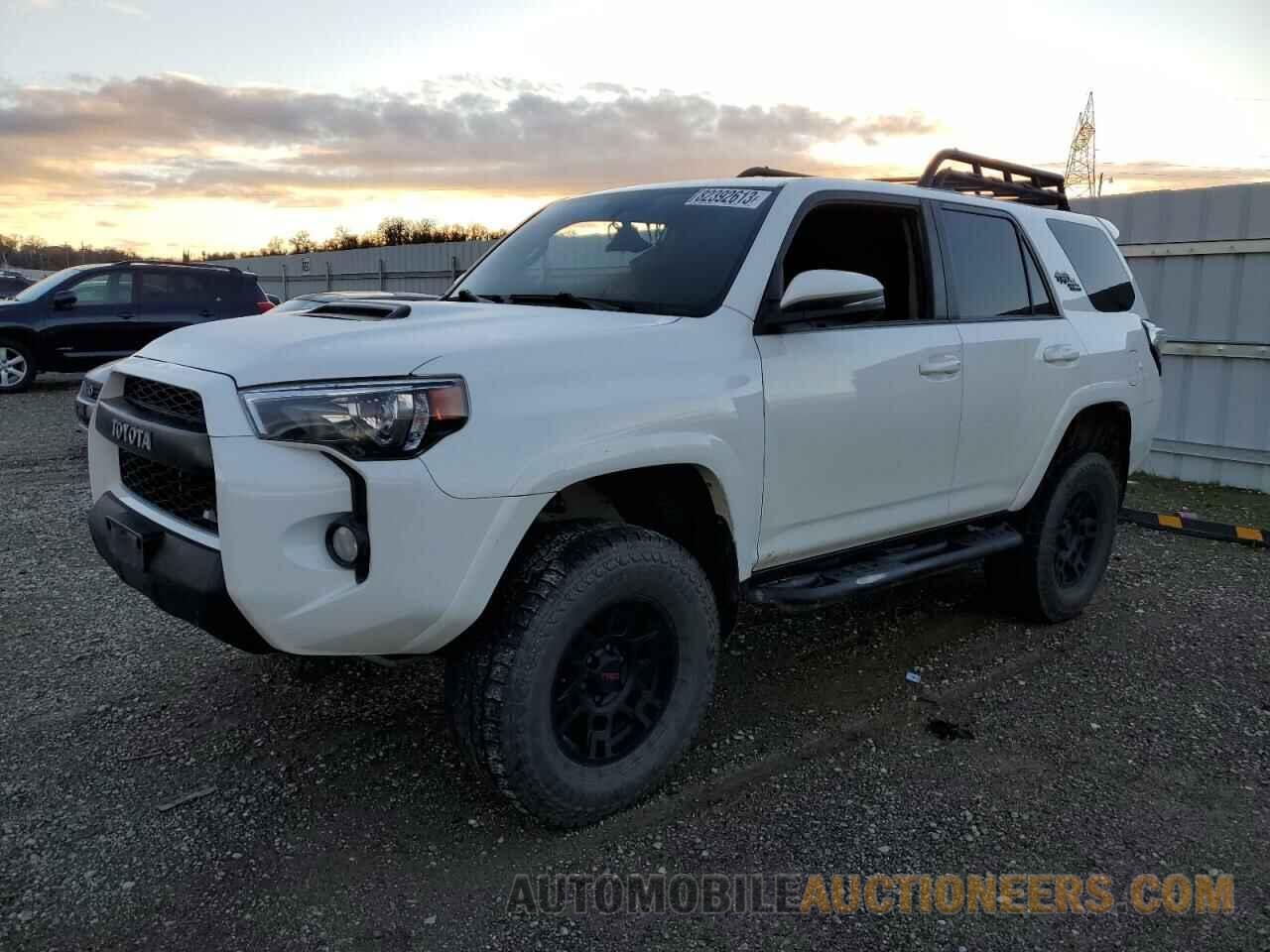 JTEBU5JR7K5726687 TOYOTA 4RUNNER 2019