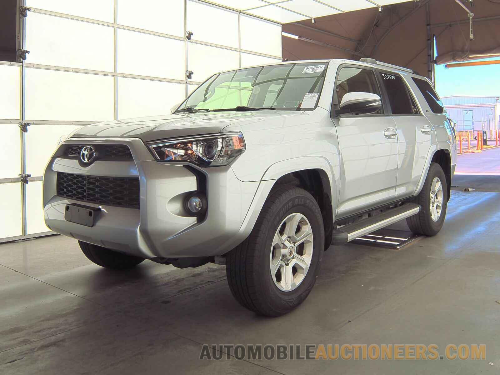 JTEBU5JR7K5729850 Toyota 4Runner SR5 2019