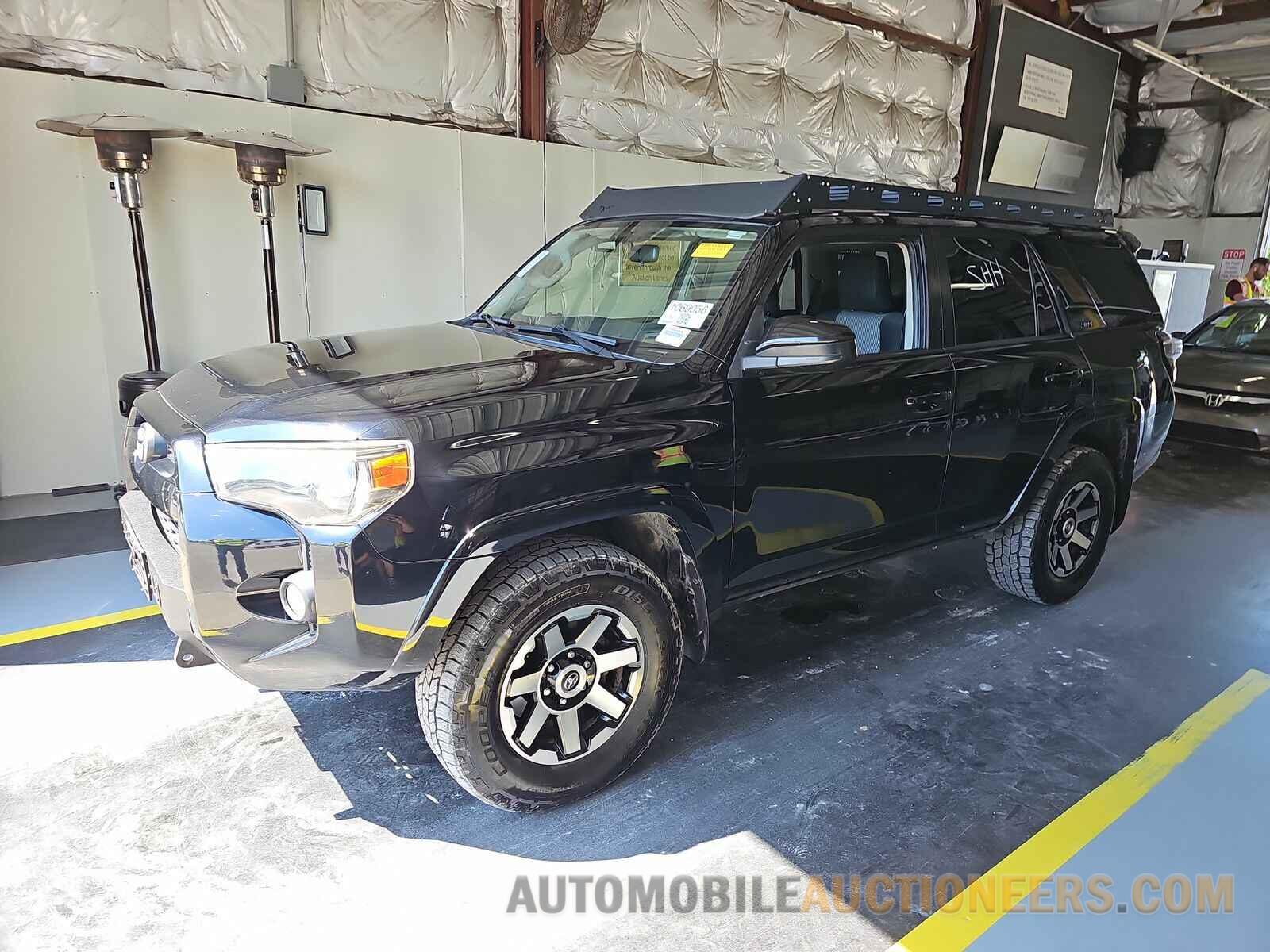 JTEBU5JR8J5489335 Toyota 4Runner 2018