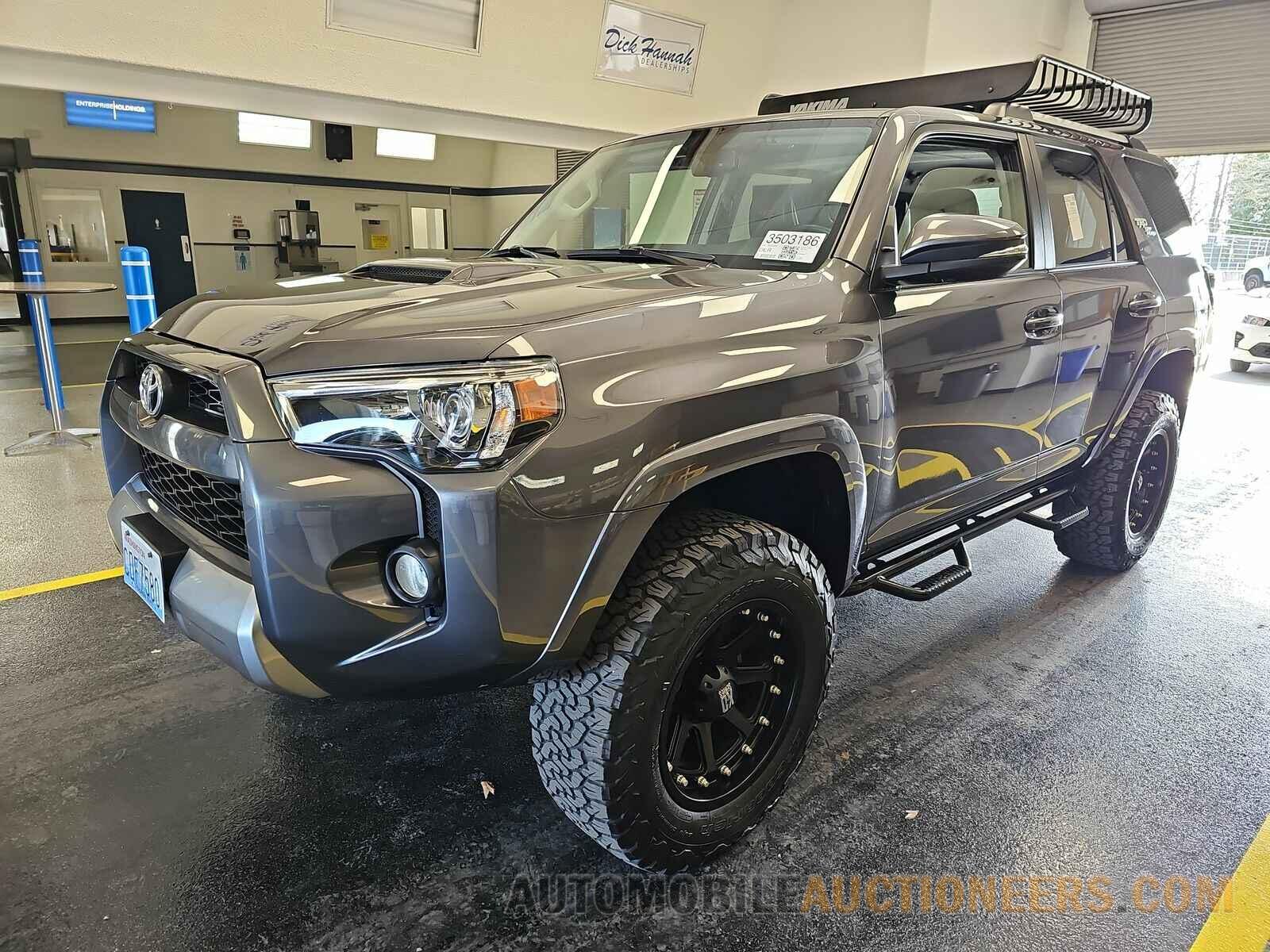 JTEBU5JR8J5593081 Toyota 4Runner 2018