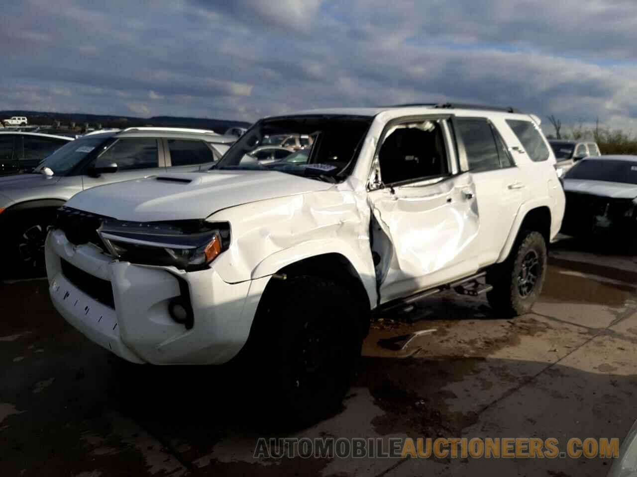 JTEBU5JR8K5660859 TOYOTA 4RUNNER 2019