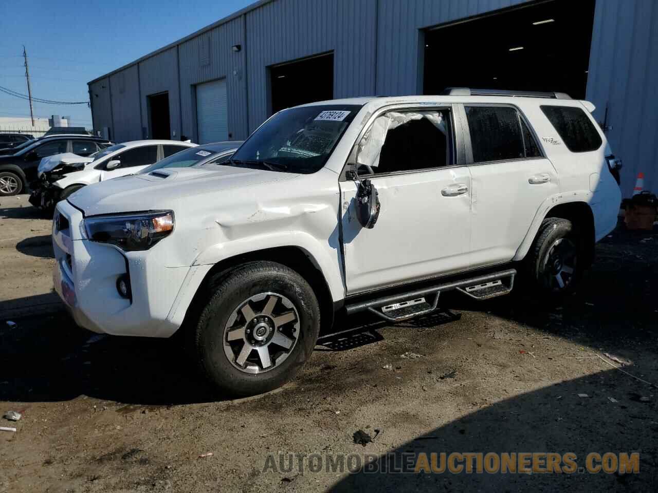 JTEBU5JR8K5702253 TOYOTA 4RUNNER 2019