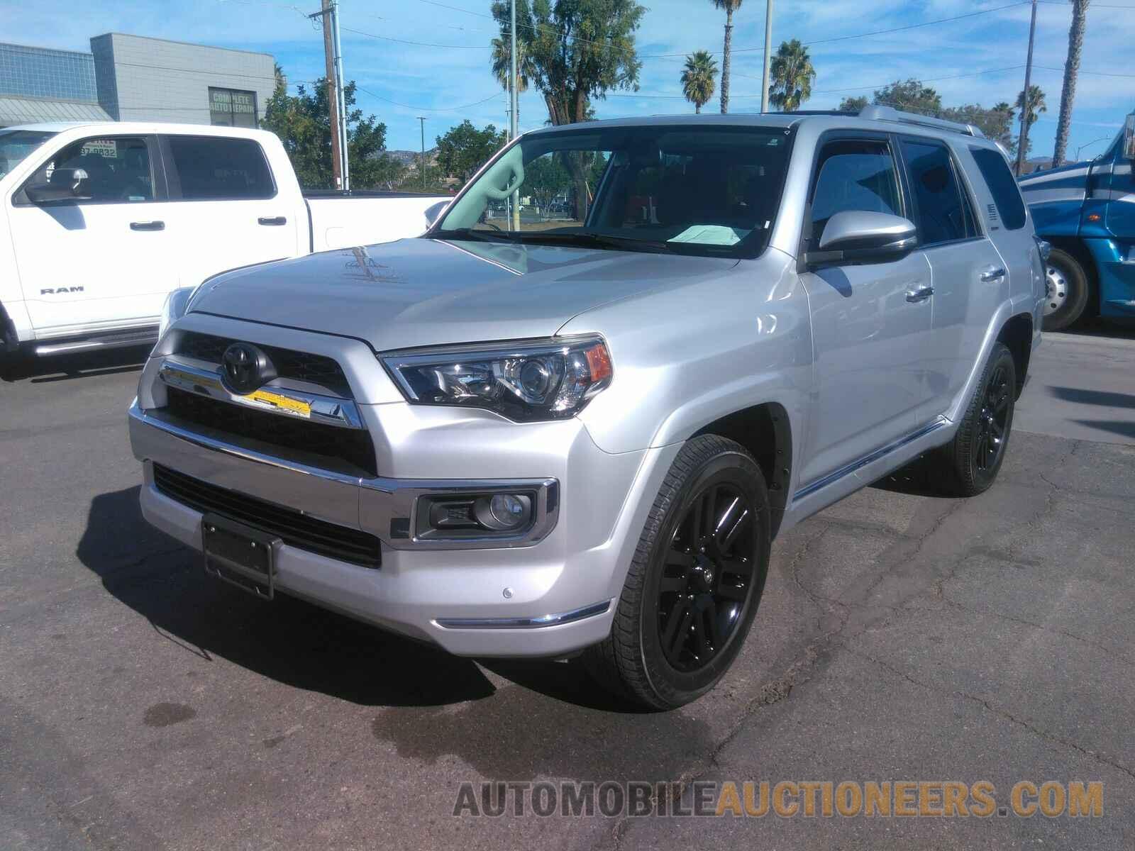 JTEBU5JR8K5703693 Toyota 4Runner 2019