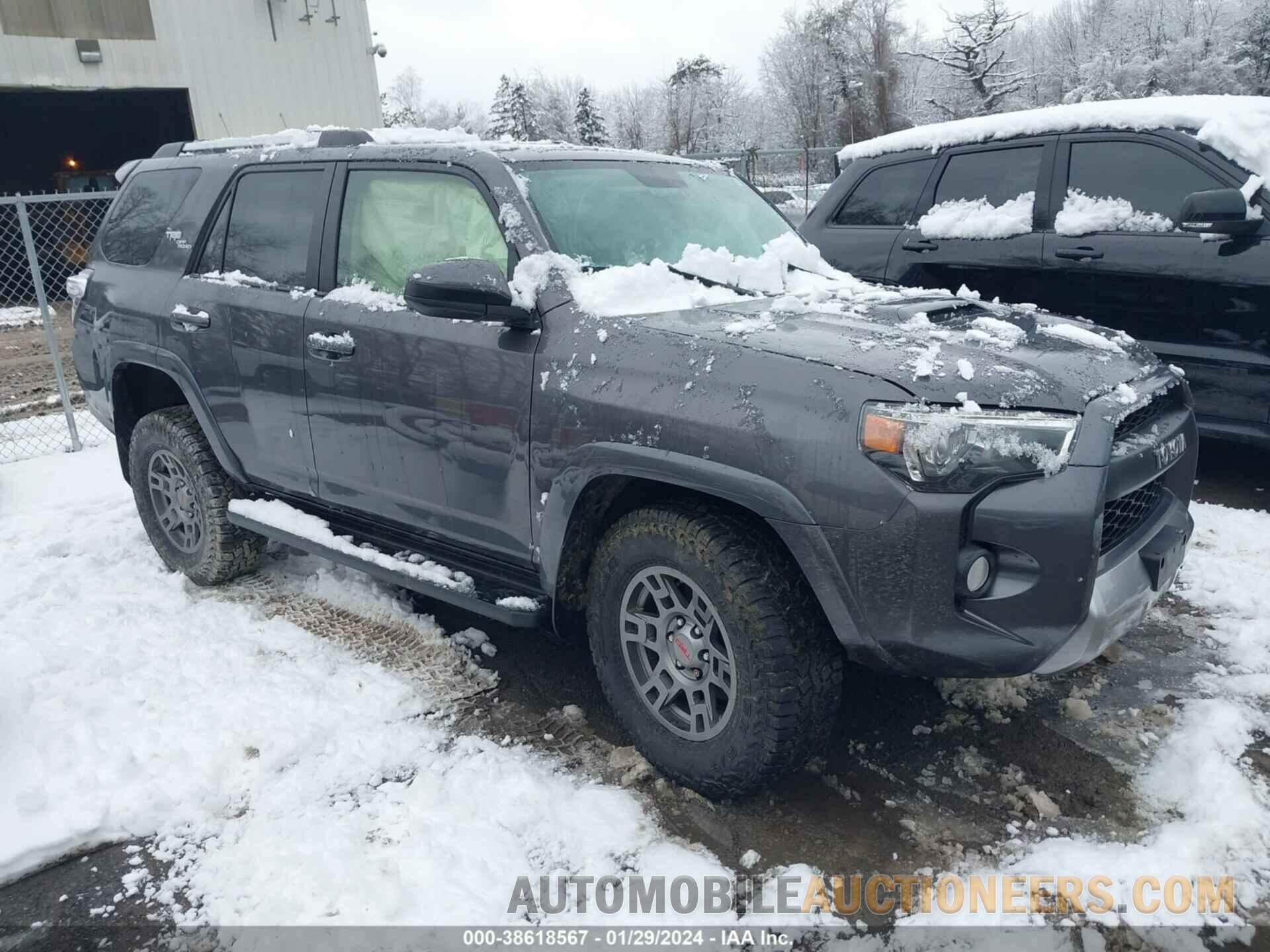 JTEBU5JR9J5529437 TOYOTA 4RUNNER 2018