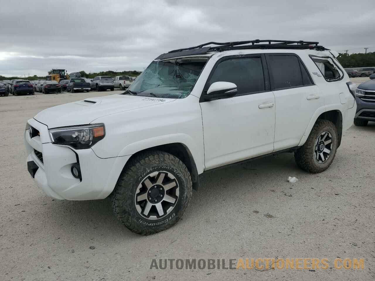 JTEBU5JR9J5607781 TOYOTA 4RUNNER 2018