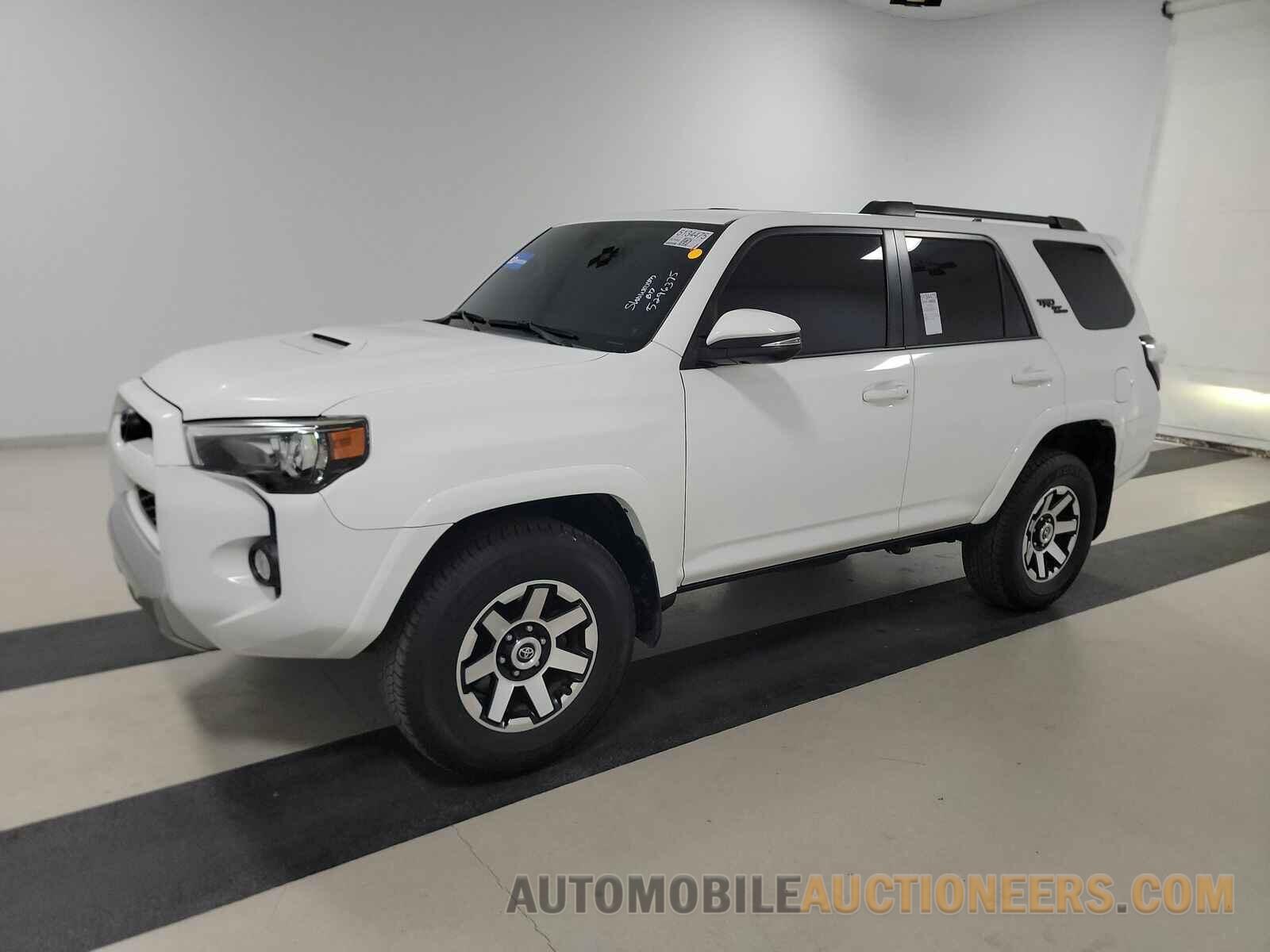 JTEBU5JR9K5618877 Toyota 4Runner 2019