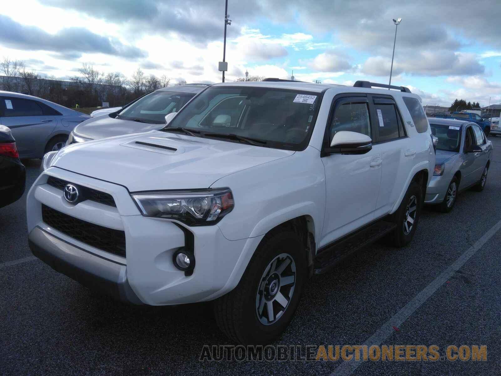 JTEBU5JR9K5639647 Toyota 4Runner 2019