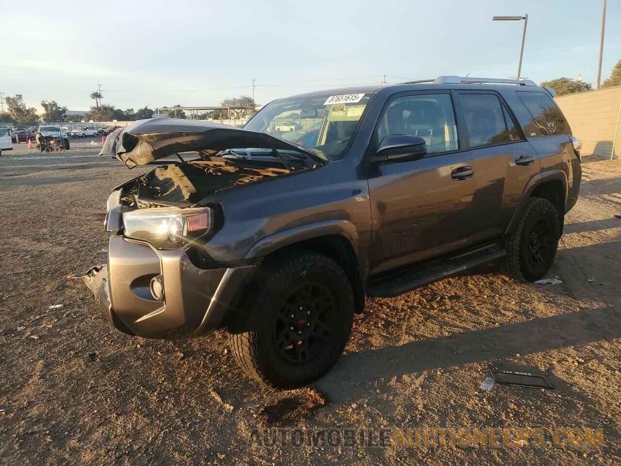 JTEBU5JRXH5426733 TOYOTA 4RUNNER 2017