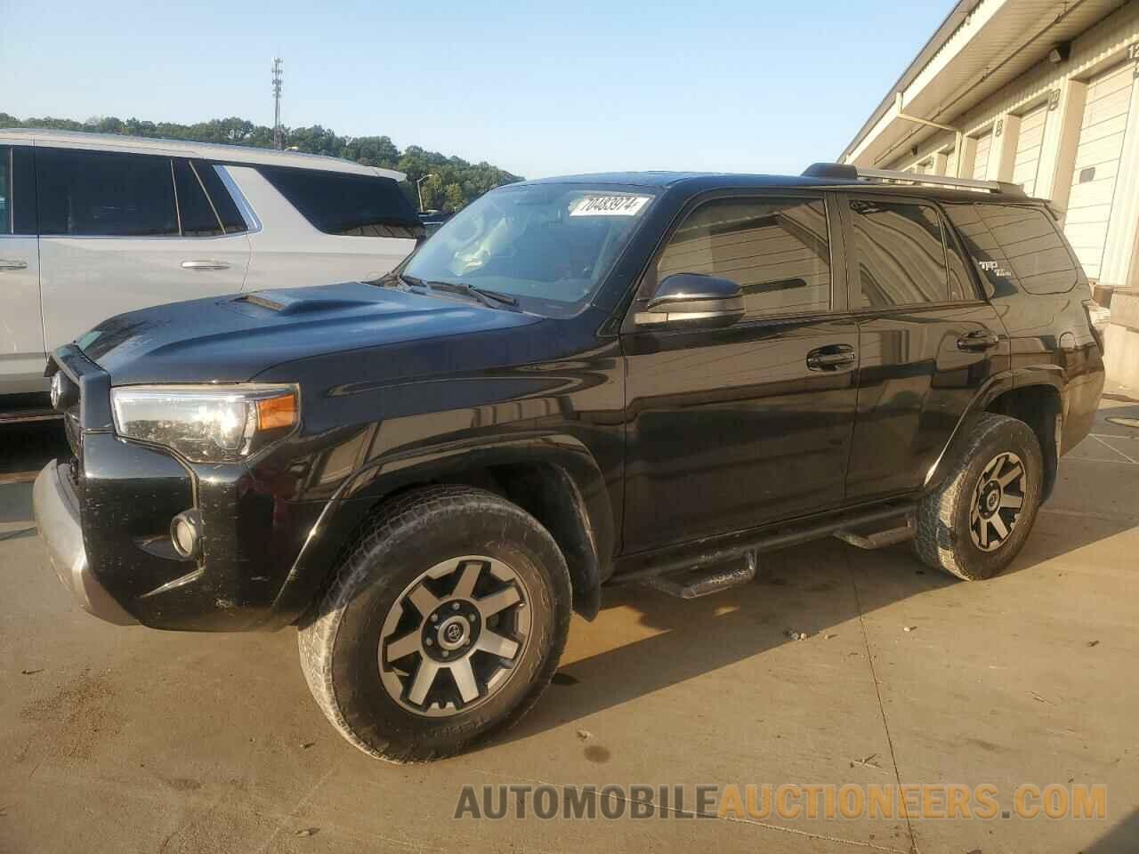 JTEBU5JRXJ5496397 TOYOTA 4RUNNER 2018