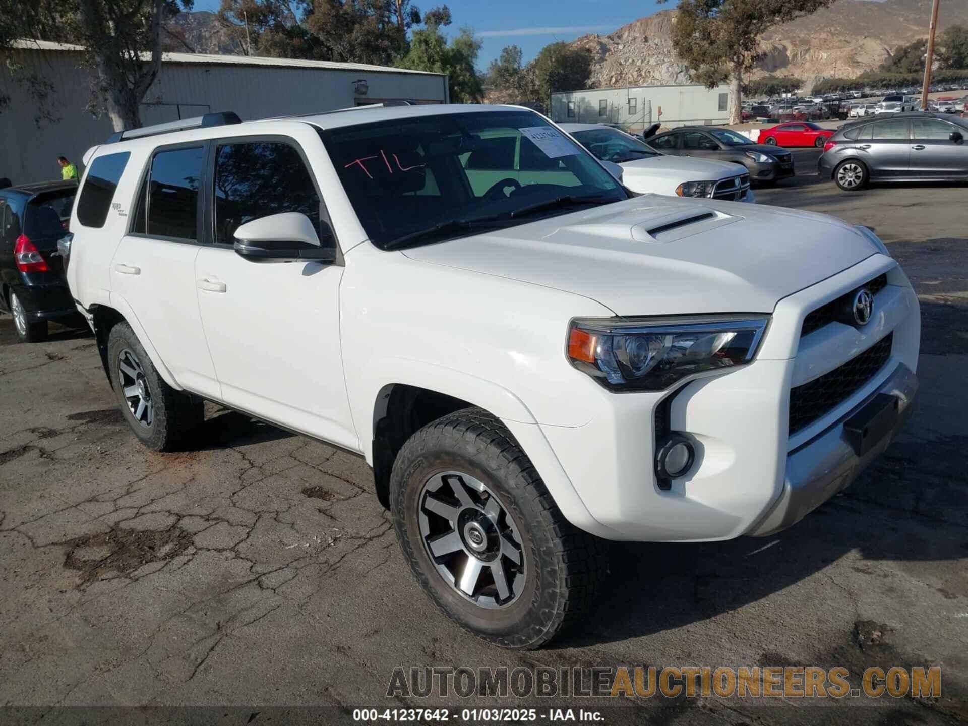 JTEBU5JRXJ5535537 TOYOTA 4RUNNER 2018