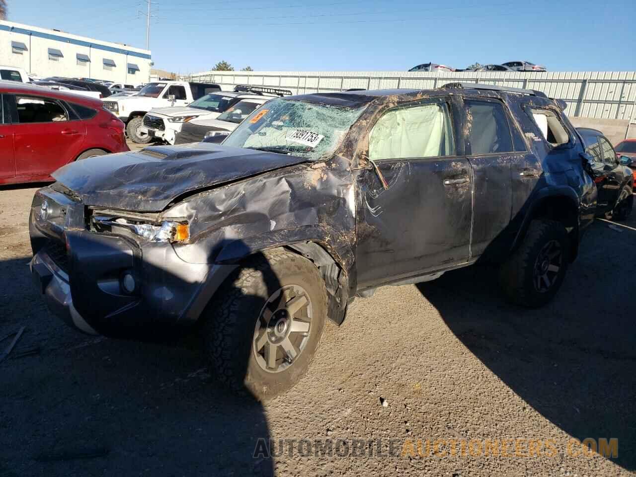 JTEBU5JRXJ5560695 TOYOTA 4RUNNER 2018