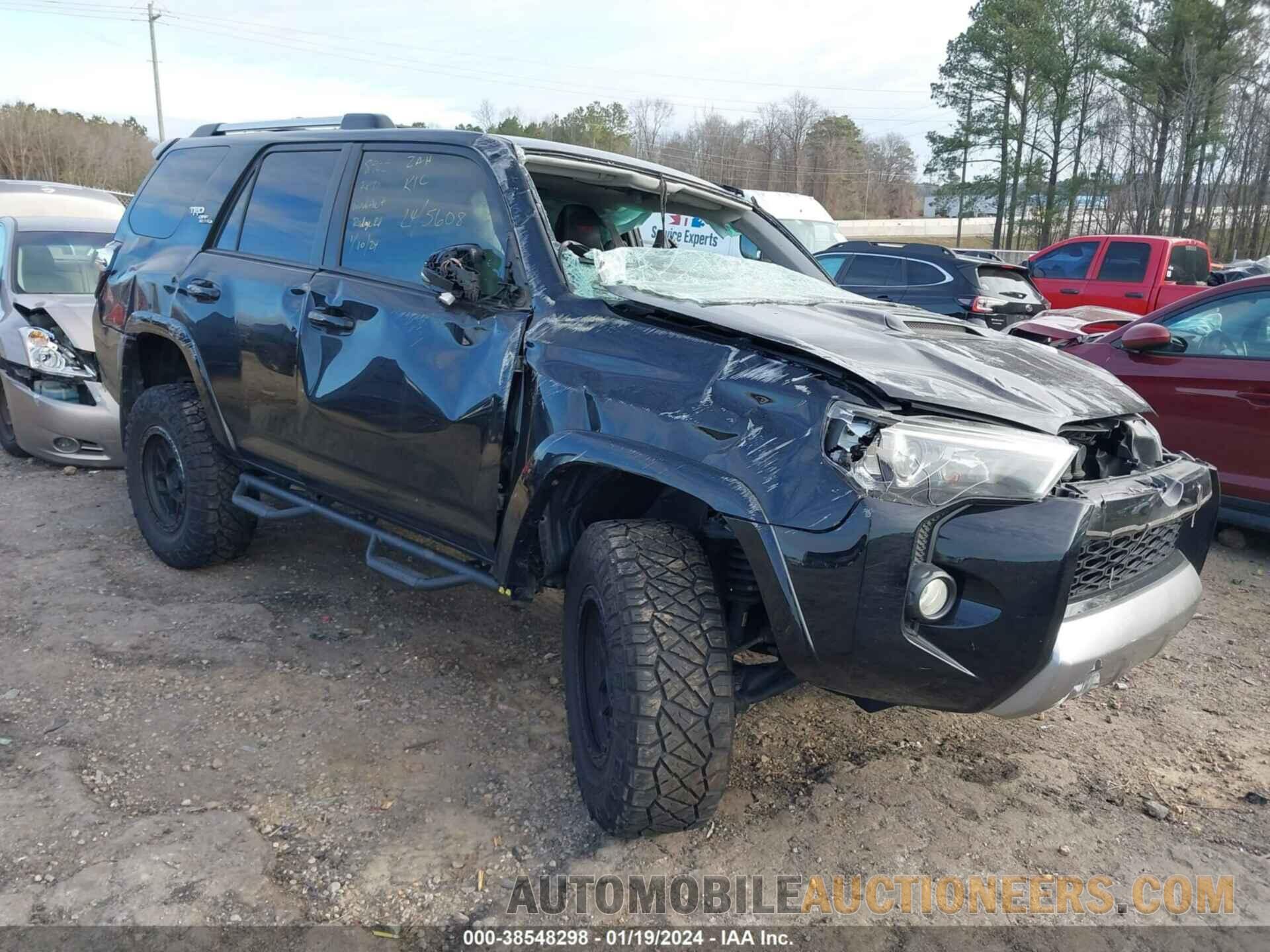 JTEBU5JRXJ5595608 TOYOTA 4RUNNER 2018