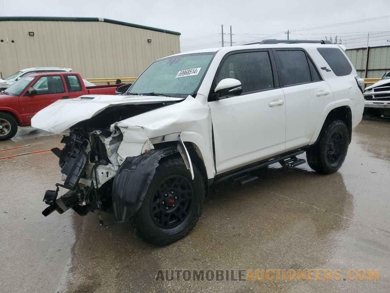 JTEBU5JRXK5635929 TOYOTA 4RUNNER 2019