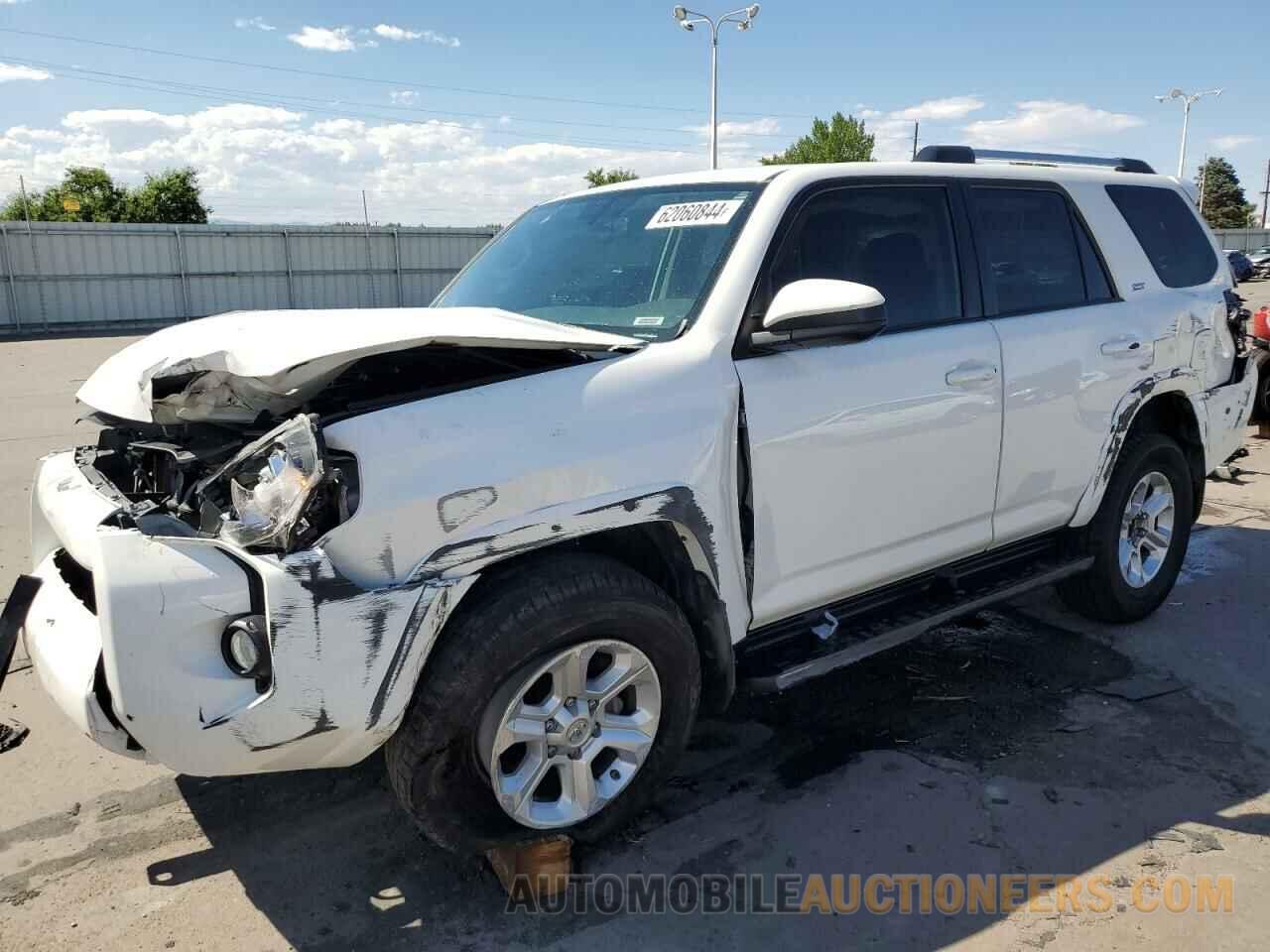 JTEBU5JRXK5668820 TOYOTA 4RUNNER 2019