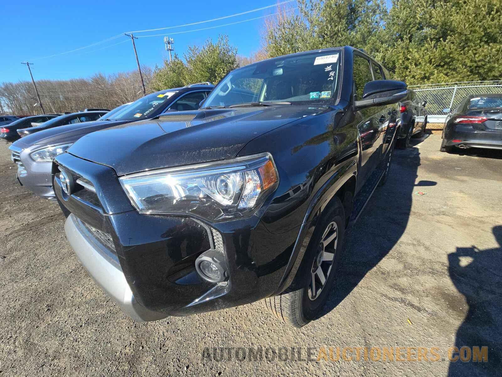 JTEBU5JRXL5811816 Toyota 4Runner 2020